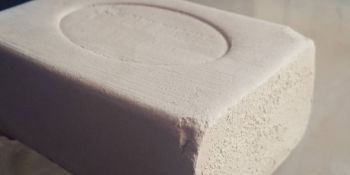 Illustration du billet Comment j'ai (enfin) nettoyé la vitre de mon four